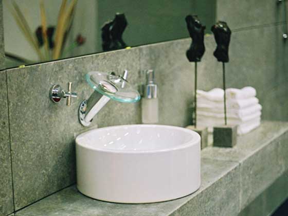 badgestaltung naturstein